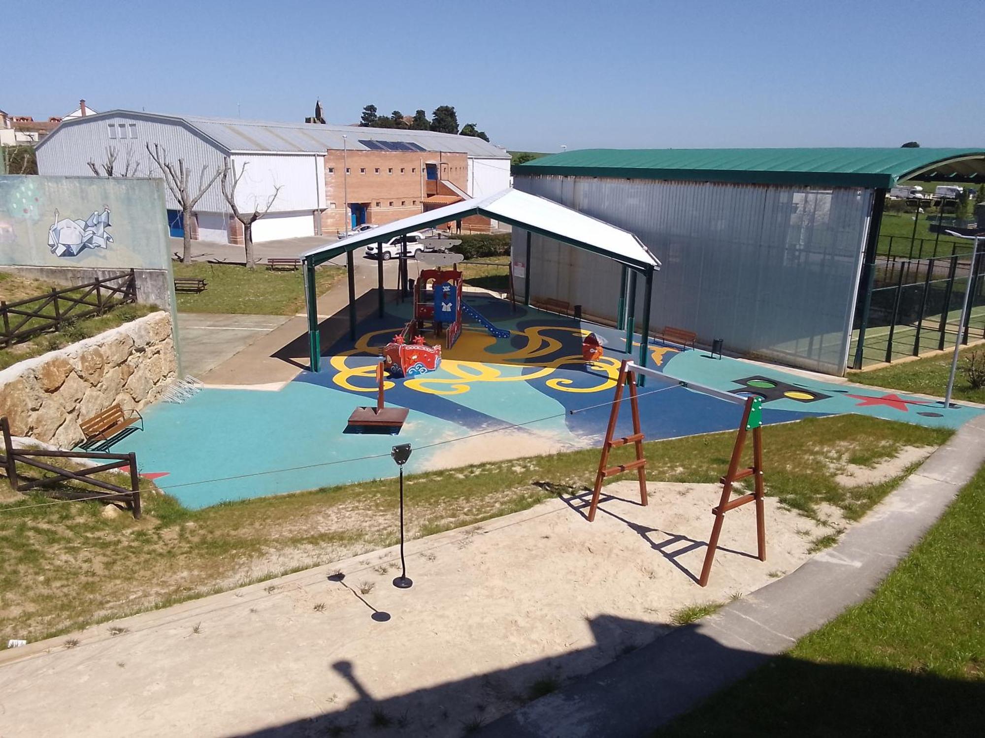Apartamentos Playa De Cóbreces Kültér fotó