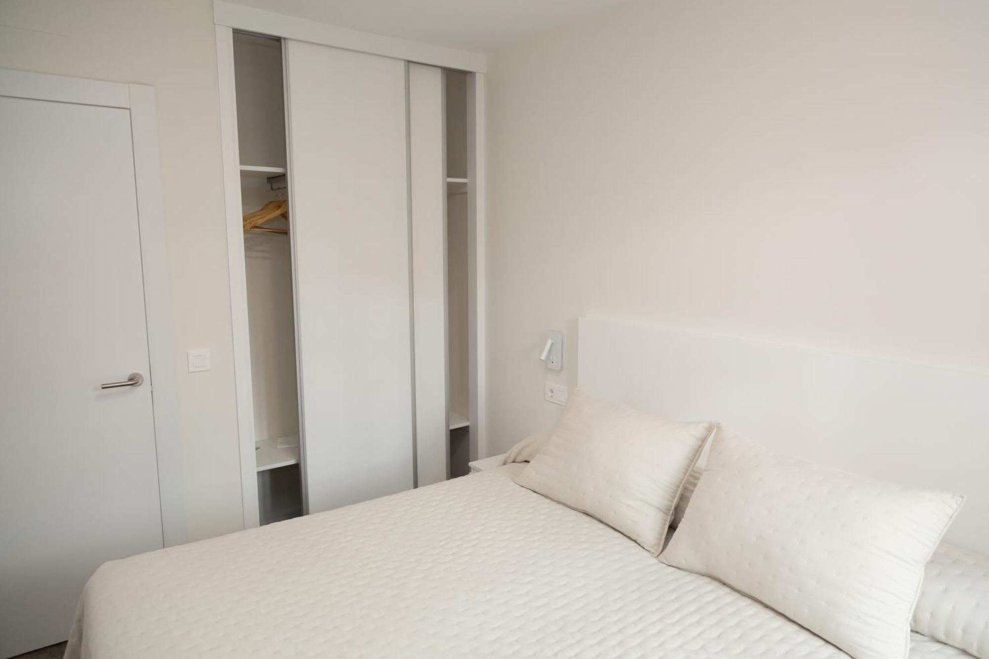Apartamentos Playa De Cóbreces Kültér fotó