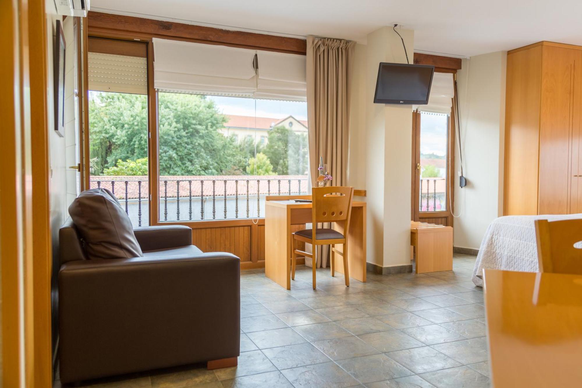 Apartamentos Playa De Cóbreces Kültér fotó