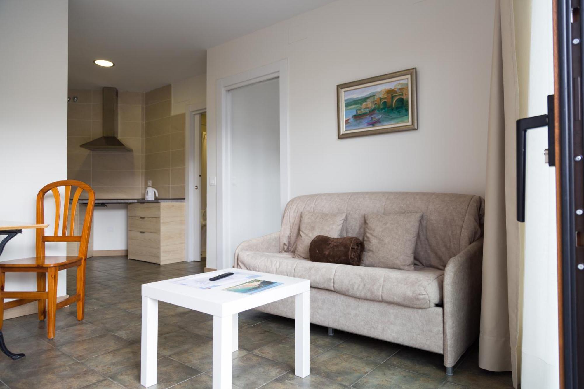 Apartamentos Playa De Cóbreces Kültér fotó