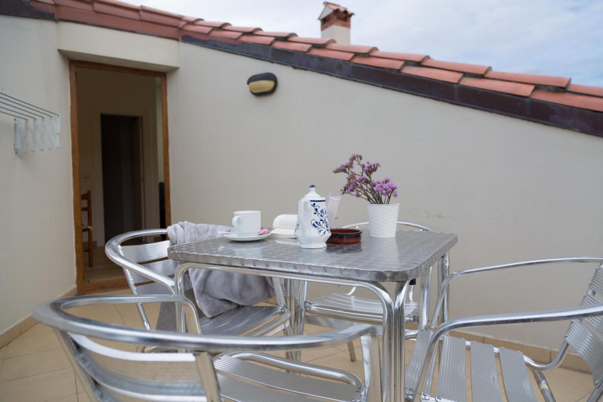 Apartamentos Playa De Cóbreces Kültér fotó