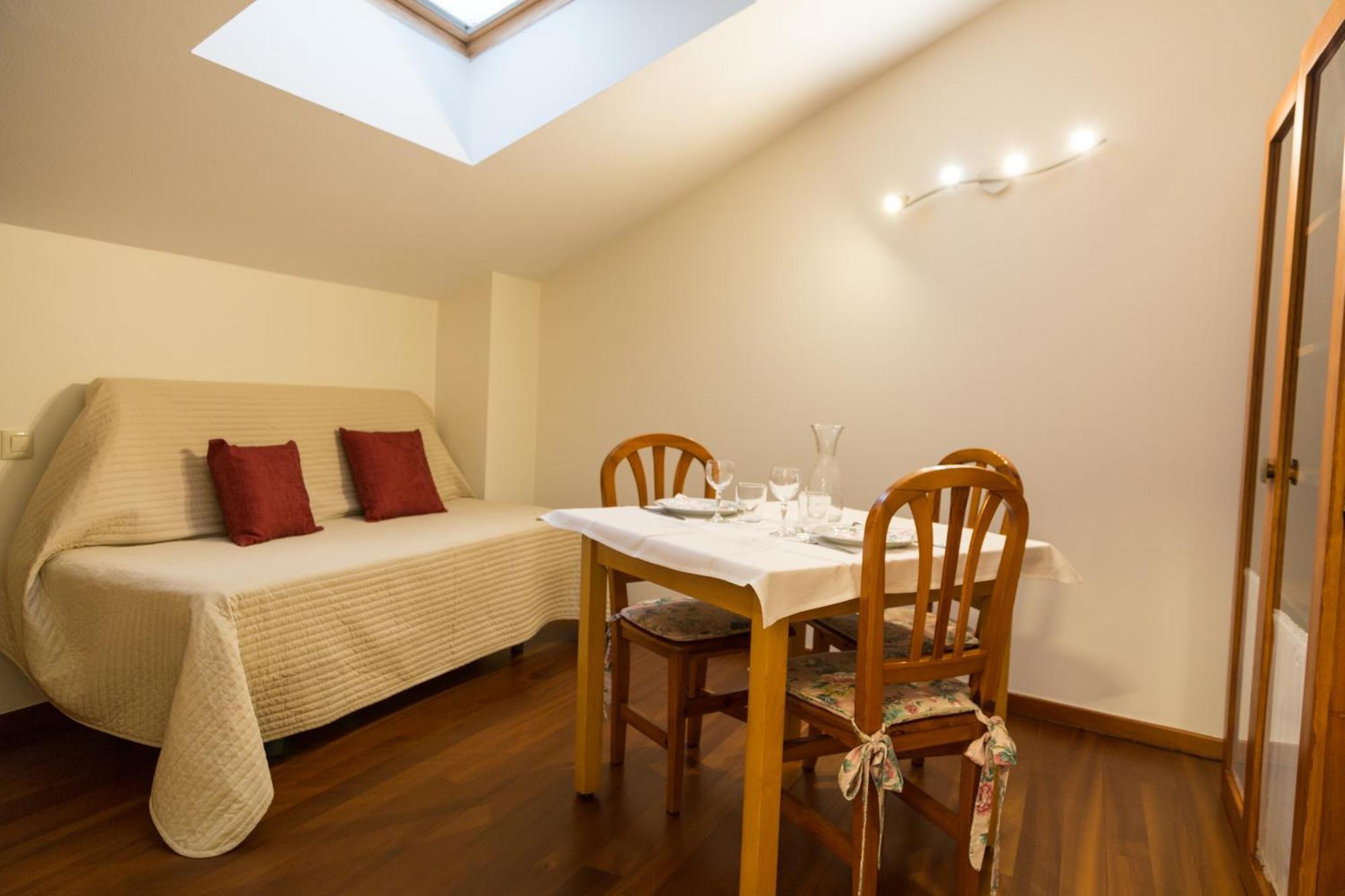 Apartamentos Playa De Cóbreces Kültér fotó